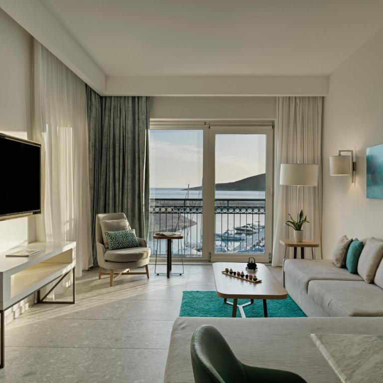The Chedi Luštica Bay - Grand Deluxe Corner Suite Sea View - 4