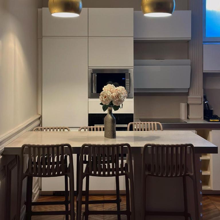 Celine 24 Le Flandrin Haussmann, Appart spacieux dans le 16e - Apartamento de 3 dormitorios - 8