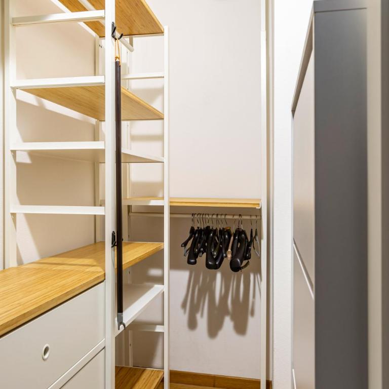 GuestHost - Modern Apartment with Large Terrace - Appartamento con 2 Camere da Letto - 13