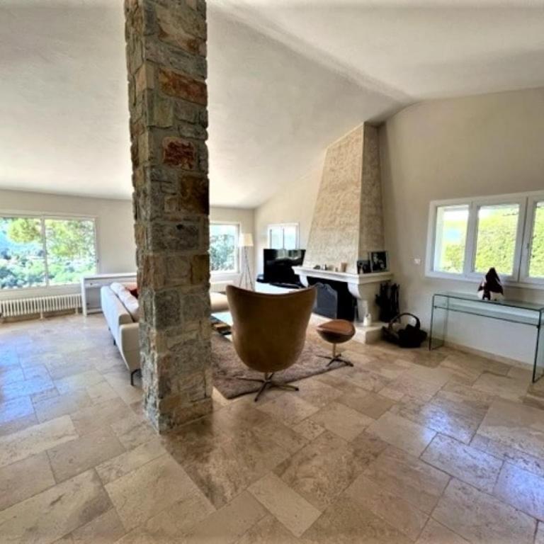 Charming Villa with stunning sea views - Villa - 29
