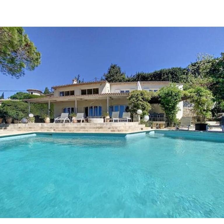 Charming Villa with stunning sea views - Villa - 1