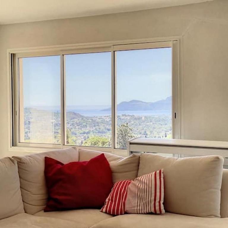 Charming Villa with stunning sea views - Villa - 30