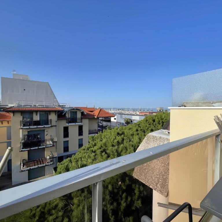 Studio rénové avec clim et wifi au port de l'Aiguillon pour 2 - FR-1-474-214 - Appartement - 6