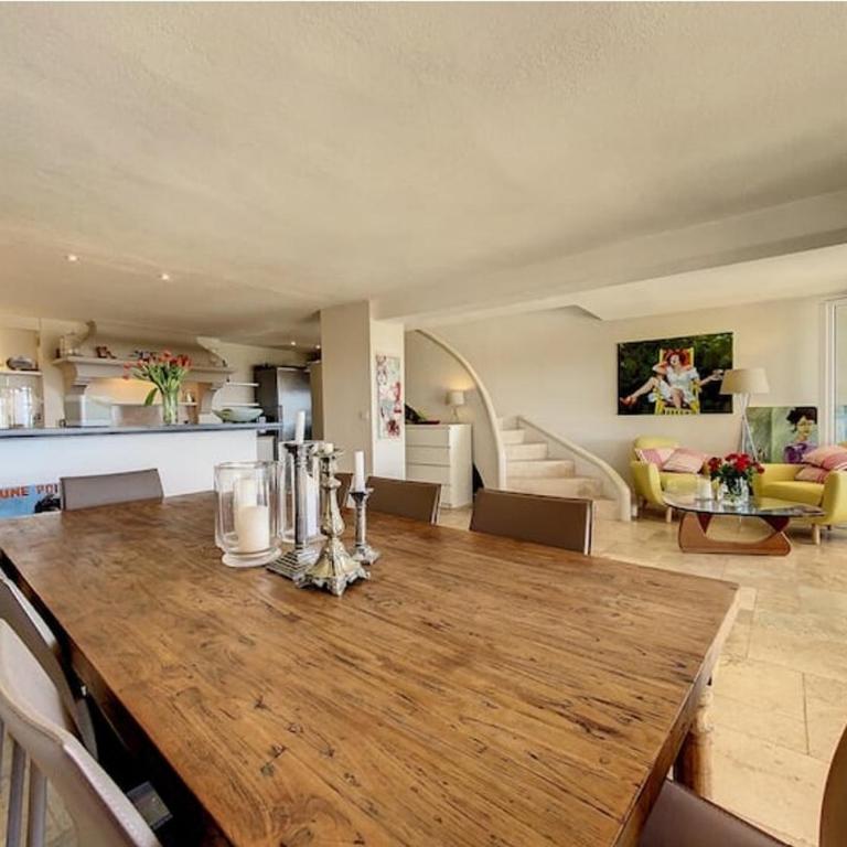 Charming Villa with stunning sea views - Villa - 19