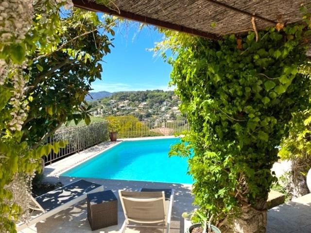 Charming Villa with stunning sea views - Villa - 14