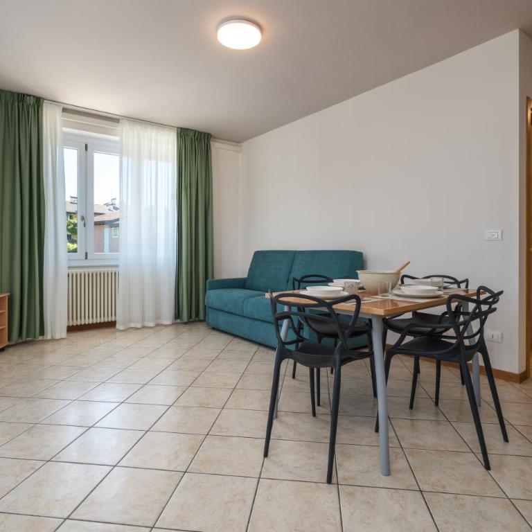 Hotel MAX Lazise &Appartamenti - A due Passi dai Parchi Più Famosi - Appartamento - 10