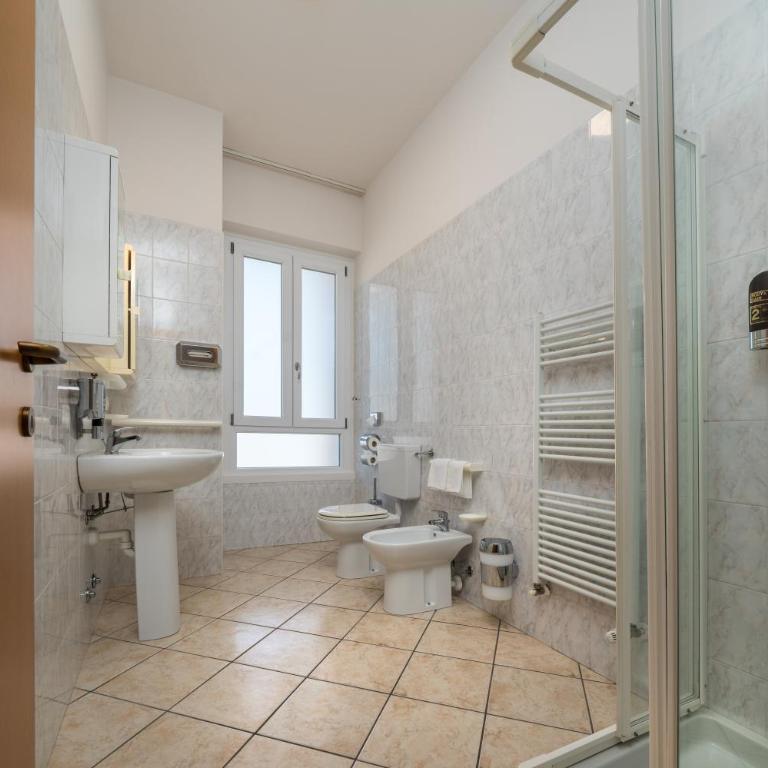 Hotel MAX Lazise &Appartamenti - A due Passi dai Parchi Più Famosi - Appartamento - 19