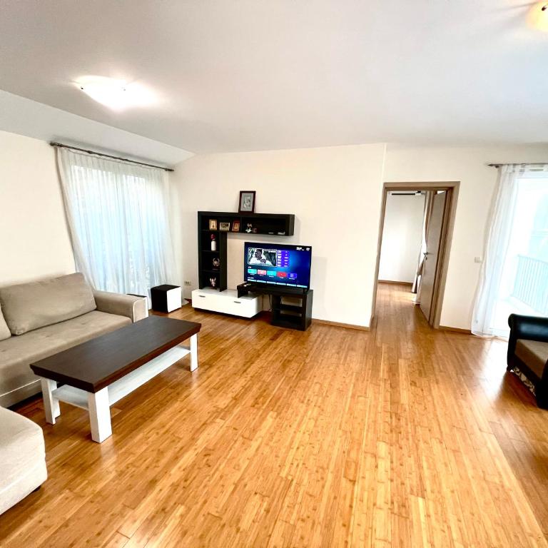 Apartments Nirgilija - Double Room with Two Double Beds - 2