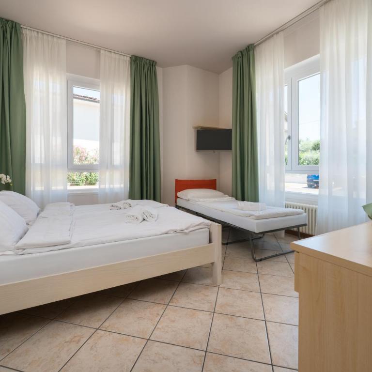 Hotel MAX Lazise &Appartamenti - A due Passi dai Parchi Più Famosi - Appartamento - 8