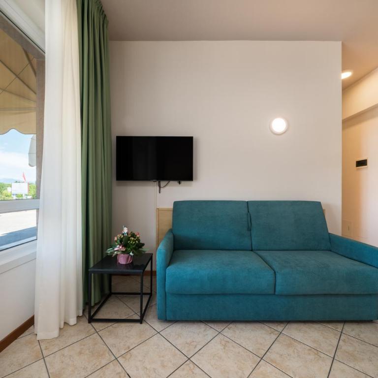 Hotel MAX Lazise &Appartamenti - A due Passi dai Parchi Più Famosi - Camera Matrimoniale - 12