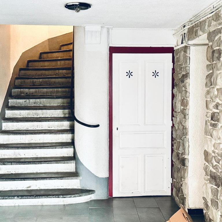 Historic House Aigle - Lake & Alps - Garden & BBQ - Apartment mit 2 Schlafzimmern und Bergblick - 33