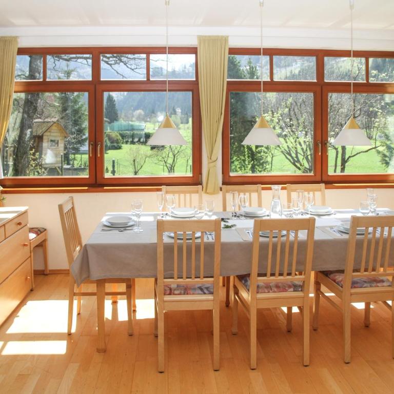 Villa Schnuck ــ Chalet mit Sauna in Bad Gastein - Ferienhaus mit Bergblick - 4
