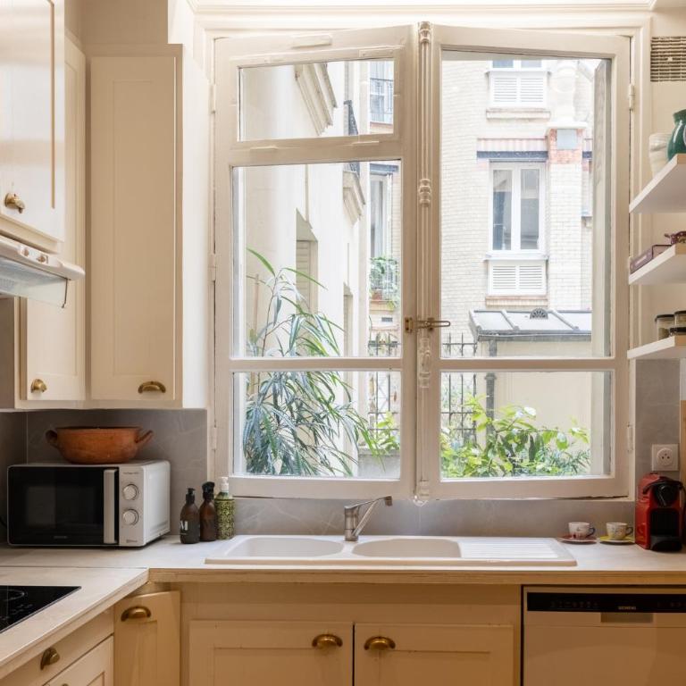 Luxurious 4 Bedroom Apartment next to The Eiffel Tower - Appartement - 18