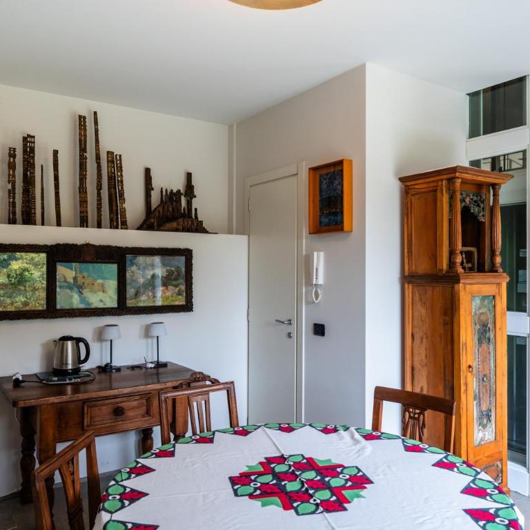 Aminta - Three-Bedroom Villa - 2