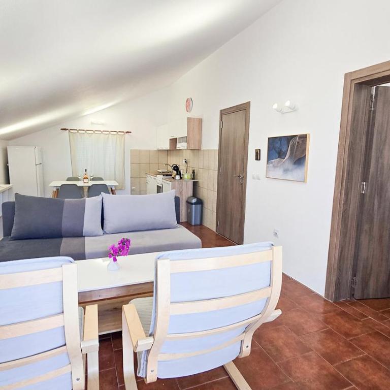 Apartments Zora, Sea View Balcony, Free Parking in Dobrota Kotor - Two-Bedroom Apartment - 20