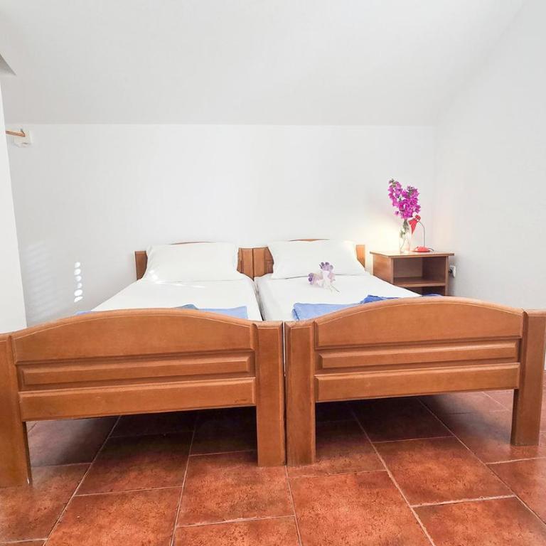Apartments Zora, Sea View Balcony, Free Parking in Dobrota Kotor - Two-Bedroom Apartment - 47