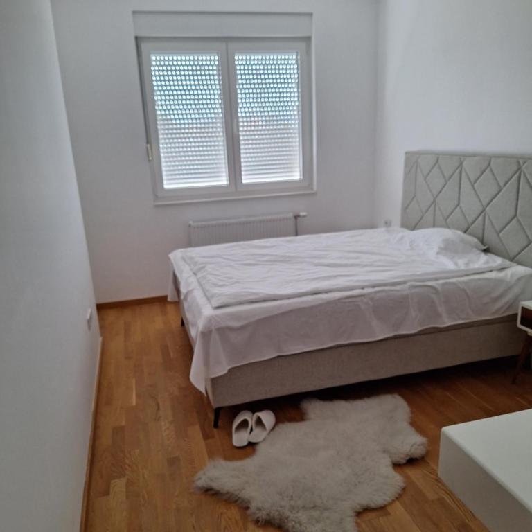 Izdajem stan 61m2 za Exit Festival,Novi Sad - Apartman sa 2 Spavaće Sobe - 3