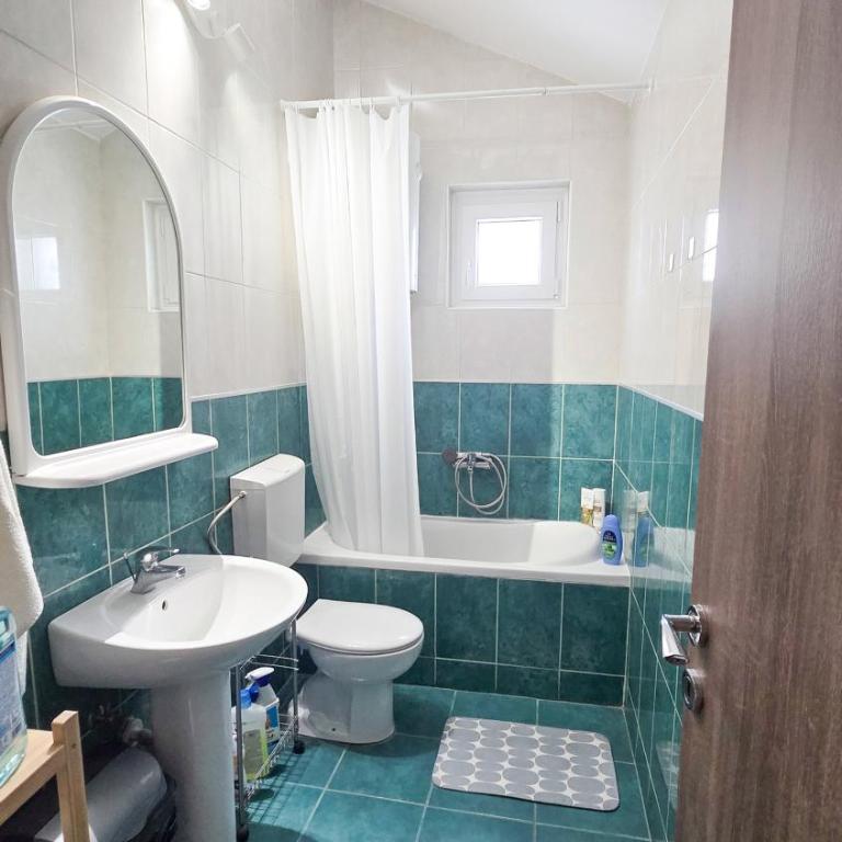 Apartments Zora, Sea View Balcony, Free Parking in Dobrota Kotor - Two-Bedroom Apartment - 74