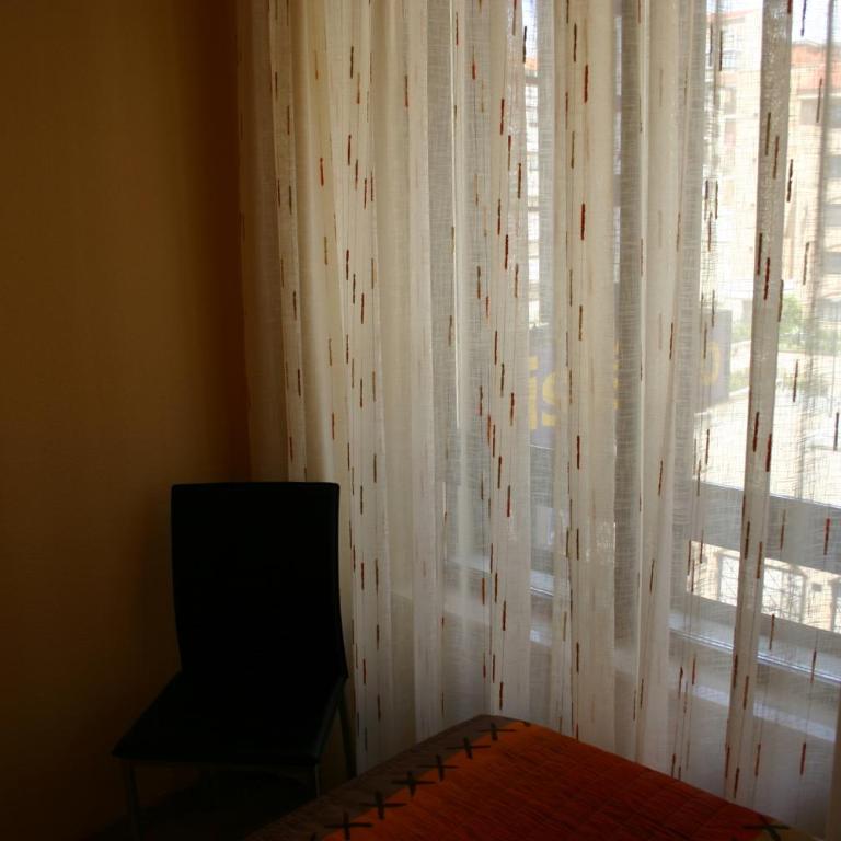 Hostal Hispanico I - Habitación Doble - 2 camas - 5
