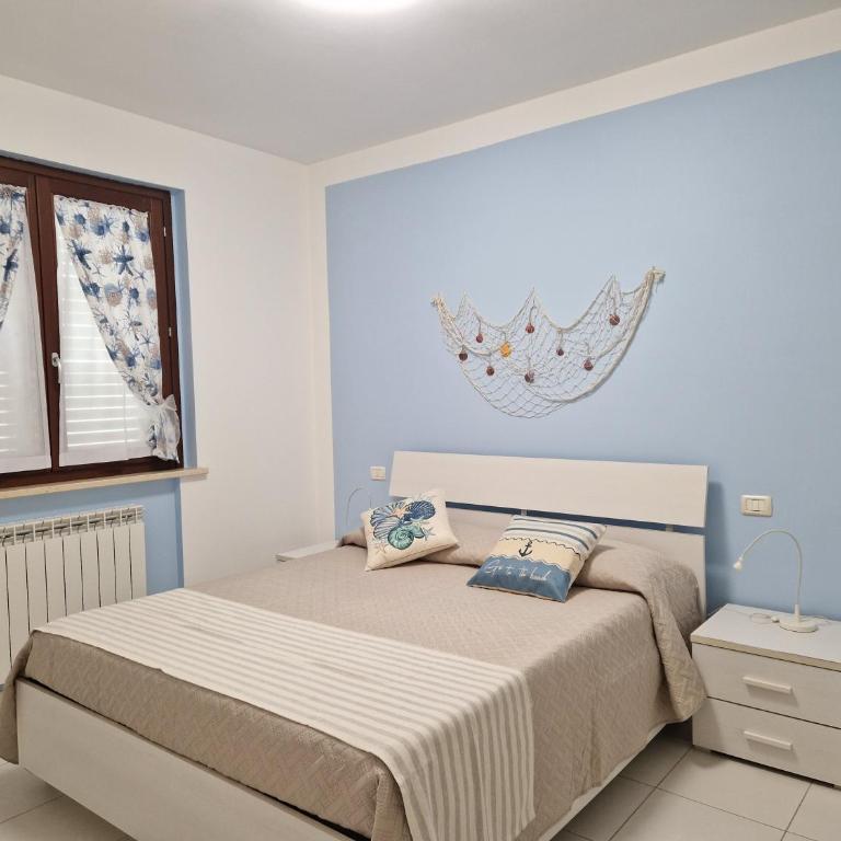 Villino a schiera con ingresso indipendente con balcone e piccola corte esterna con doccia a due passi dal mare - Appartamento con 2 Camere da Letto - 16