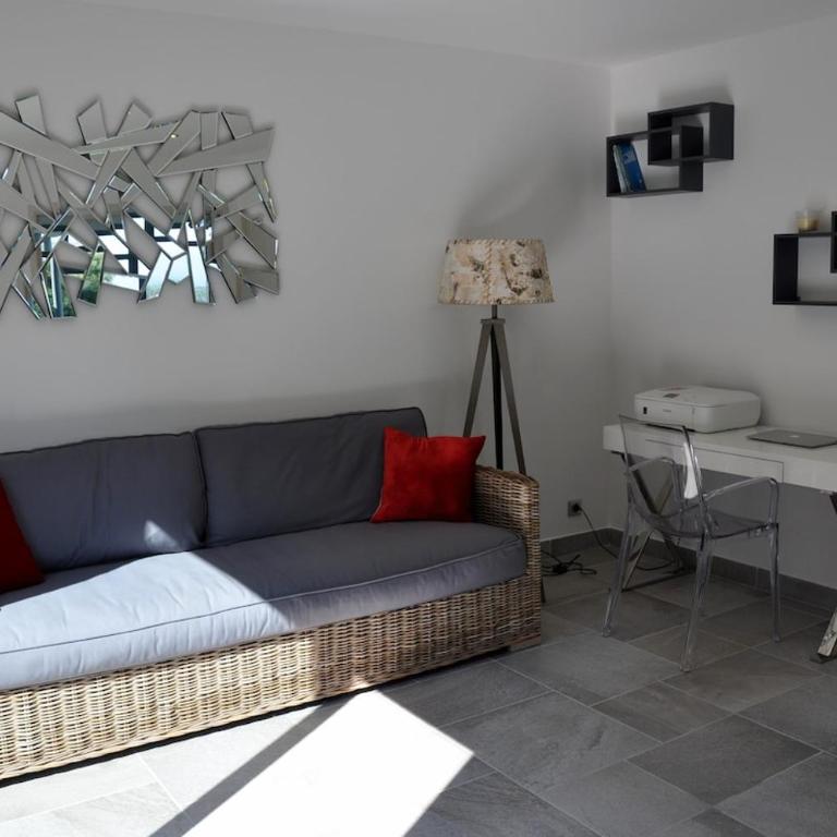 Magnifique villa avec piscine chauffée, vue mer et montage - Villa - 21