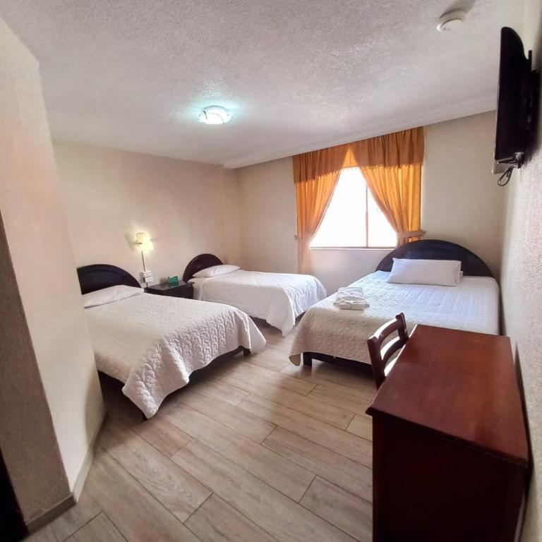Royal Ruiz - Habitación Triple - 2