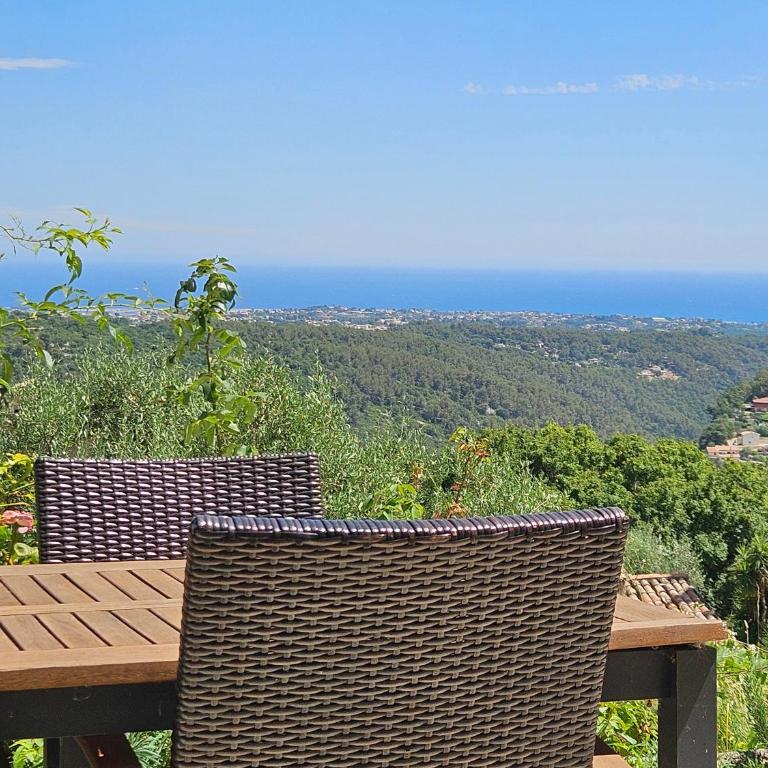 Appartement VUE MER an der Côte d'Azur für 2-3 Personen mit Gartenanteil - Appartement 1 Chambre - Vue sur Mer - 1