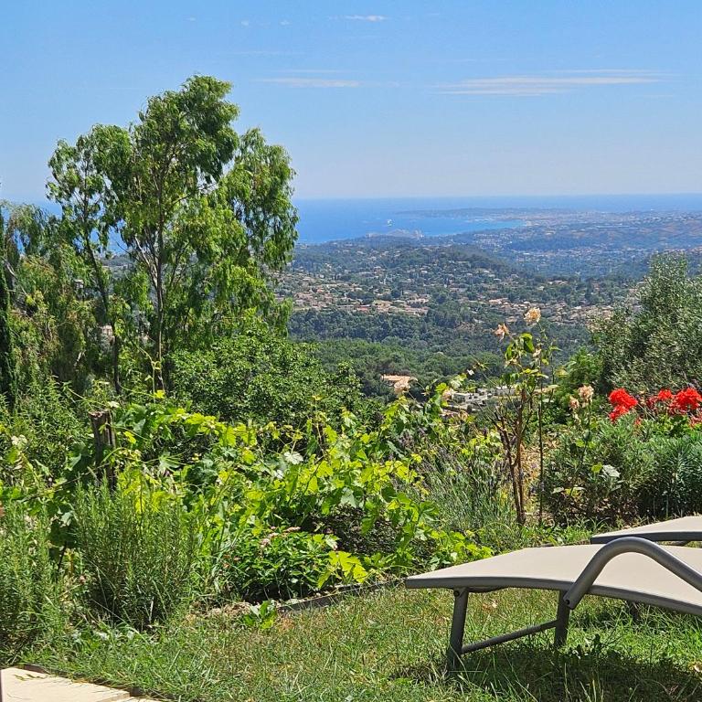 Appartement VUE MER an der Côte d'Azur für 2-3 Personen mit Gartenanteil - Appartement 1 Chambre - Vue sur Mer - 3