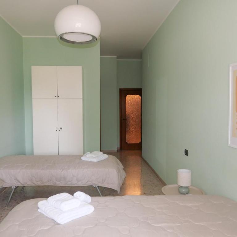 Yuna Rent - Appartamento Maria Luisa - Three-Bedroom Apartment - 6