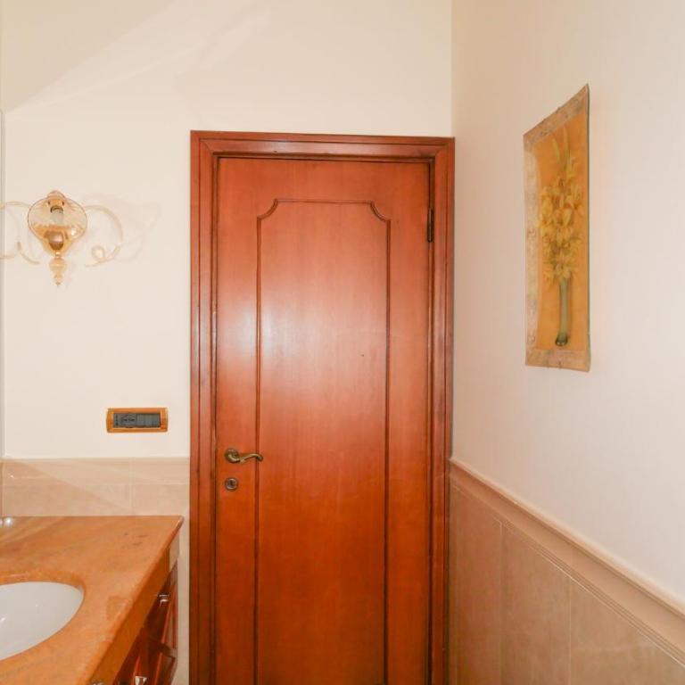 Yuna Rent - Appartamento Maria Luisa - Three-Bedroom Apartment - 8