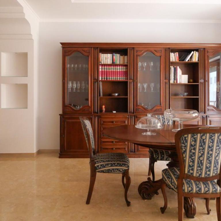 Yuna Rent - Appartamento Maria Luisa - Three-Bedroom Apartment - 2