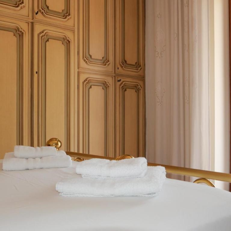 Yuna Rent - Appartamento Maria Luisa - Three-Bedroom Apartment - 28