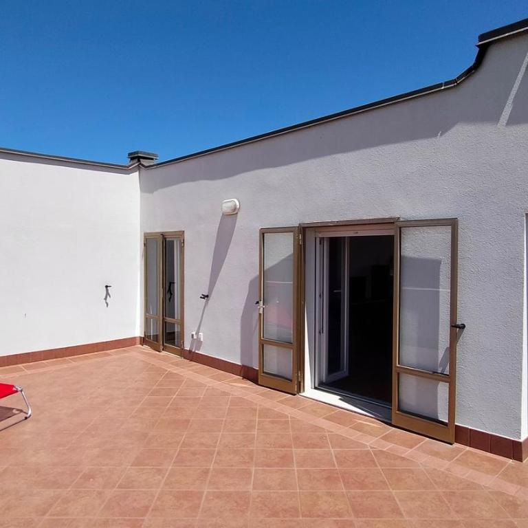 ATTICO TRILOCALE A DUE PASSI DAL MARE E DAL CENTRO cod 501 - Two-Bedroom Apartment - 9