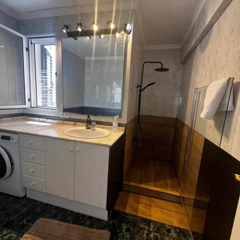 Klimatyczny penthouse blisko plaży - Apartamento de 1 dormitorio - 10