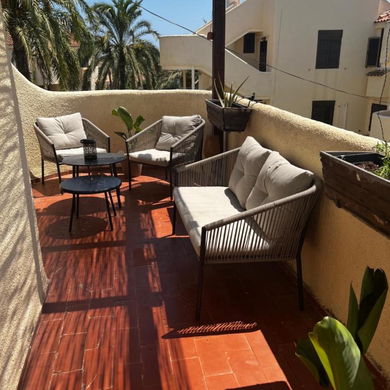 Klimatyczny penthouse blisko plaży - Apartamento de 1 dormitorio - 8