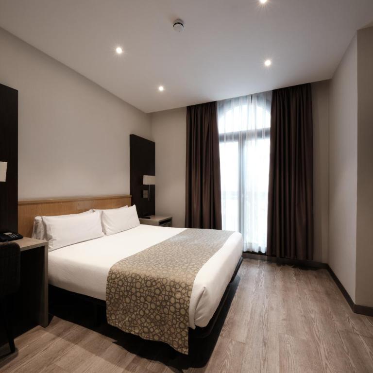 Catalonia Sagrada Familia - Double or Twin Room - 4