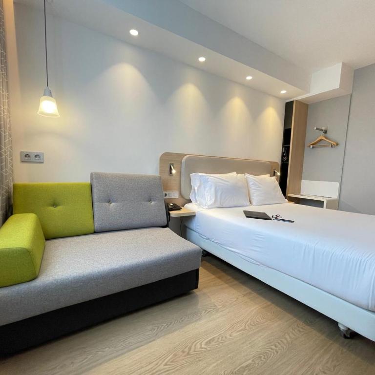 Holiday Inn Express Logroño Rioja by IHG - Habitación estándar con cama grande y sofá cama individual - Desayuno gratuito - 6