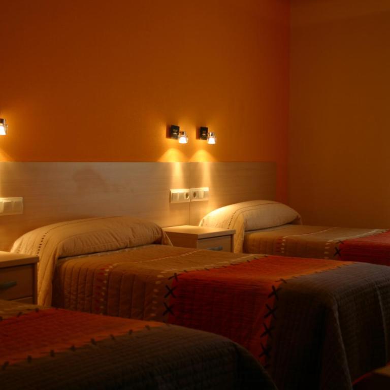 Hostal Hispanico I - Habitación cuádruple - 7