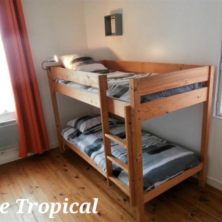 Les Belles Terrasses Dieppe ,3 appartements , LE VEGETAL de 1 à 8 personnes , LE TROPICAL de 1 à 6 personnes , LE FLORAL avec TERRASSE de 1 à 3 personnes , quartier calme au stationnement gratuit à coté de l'avenue verte - Appartement 1 Chambre - 6