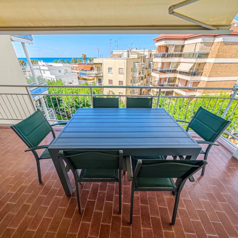 LITORAL COSTA DORADA - CORAL Only families - Apartamento de 3 dormitorios - 4