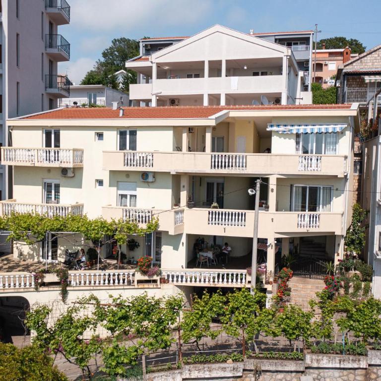 Apartment Dragicevic 5 with Garage - Apartman sa 1 Spavaćom Sobom - 8