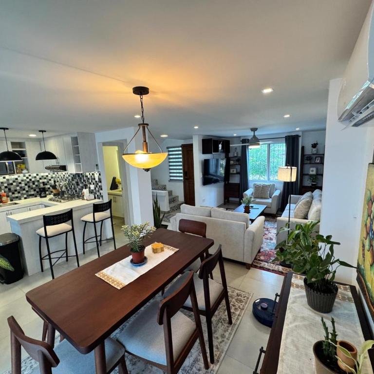 Casa familiar para estrenar! 10 mins de la playa - One-Bedroom Villa - 1
