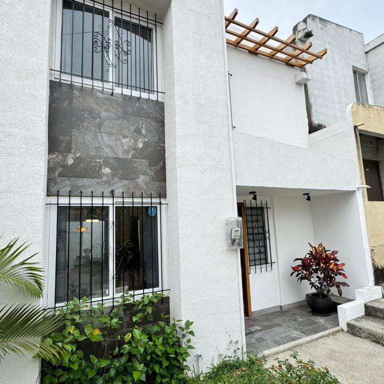 Casa familiar para estrenar! 10 mins de la playa - One-Bedroom Villa - 12