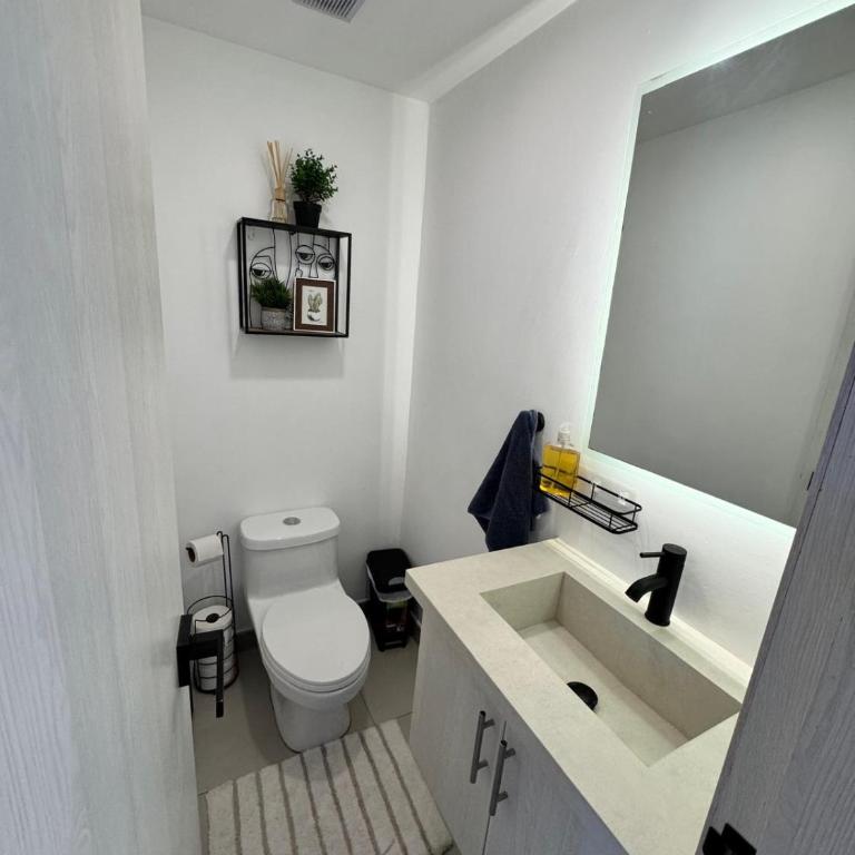 Casa familiar para estrenar! 10 mins de la playa - One-Bedroom Villa - 18