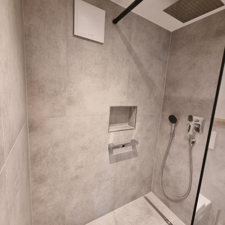 Landhaus Poppler mit Aufzug - Apartment mit 3 Schlafzimmern und Aussicht - 18