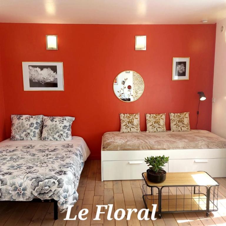 Les Belles Terrasses Dieppe ,3 appartements , LE VEGETAL de 1 à 8 personnes , LE TROPICAL de 1 à 6 personnes , LE FLORAL avec TERRASSE de 1 à 3 personnes , quartier calme au stationnement gratuit à coté de l'avenue verte - Appartement avec Terrasse - 1