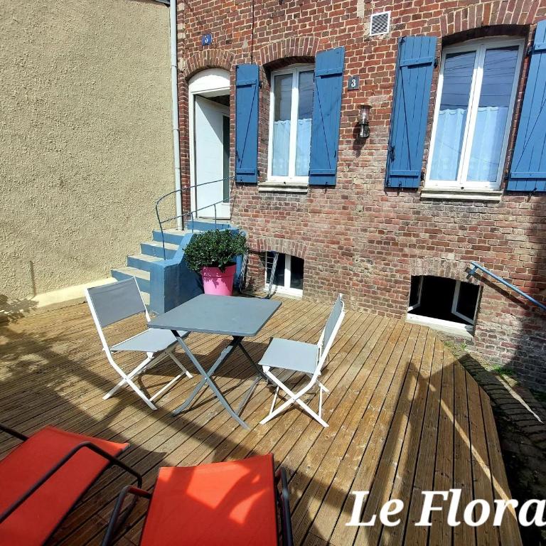Les Belles Terrasses Dieppe ,3 appartements , LE VEGETAL de 1 à 8 personnes , LE TROPICAL de 1 à 6 personnes , LE FLORAL avec TERRASSE de 1 à 3 personnes , quartier calme au stationnement gratuit à coté de l'avenue verte - Appartement avec Terrasse - 11