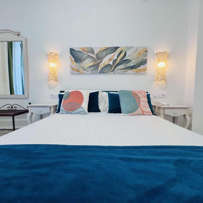 Hotel Boutique Las Cortes De Cádiz - Habitación Triple con balcón - 3