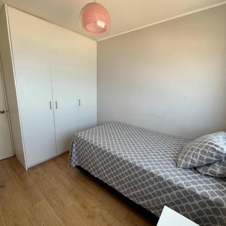 Departamento con balcon y vista al mar - Three-Bedroom Apartment - 5