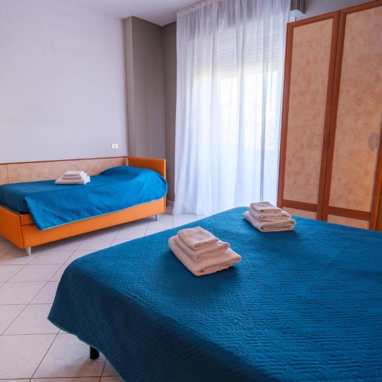 Family Hotel Mediterraneo - Azzurro Club - Camera Matrimoniale/Doppia con Letti Singoli con Balcone e Accesso Disabili - 3